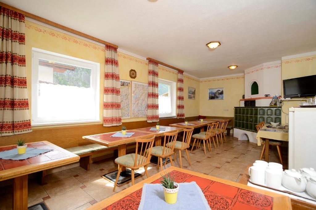 Haus Gamsblick Hotel Umhausen Eksteriør billede
