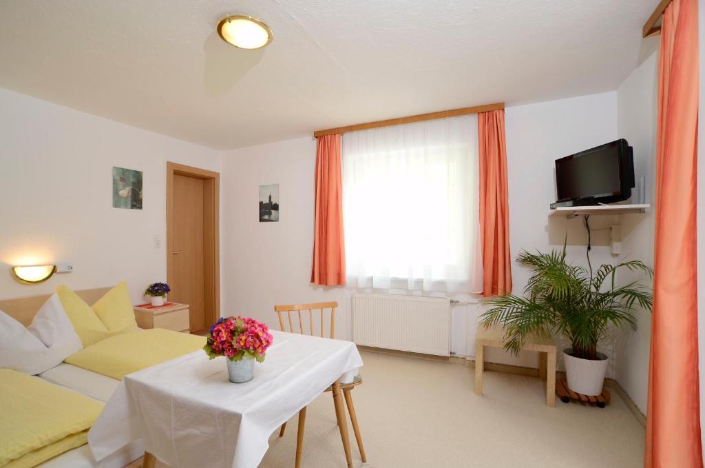 Haus Gamsblick Hotel Umhausen Værelse billede